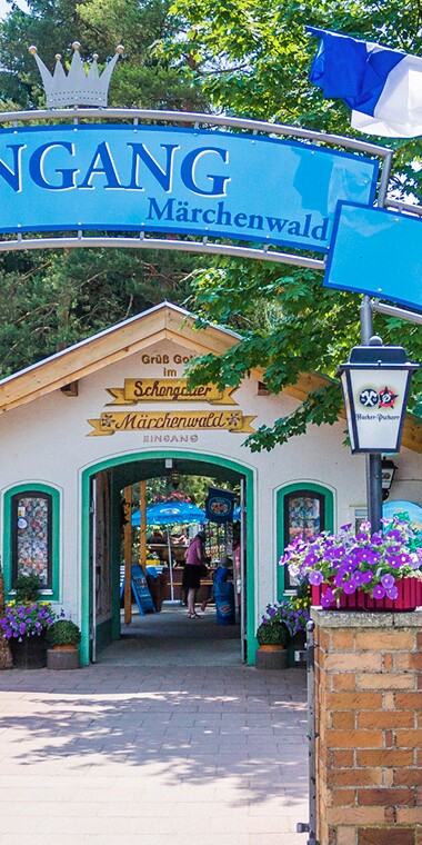 Eingang zur Gaststätte Märchenwald.